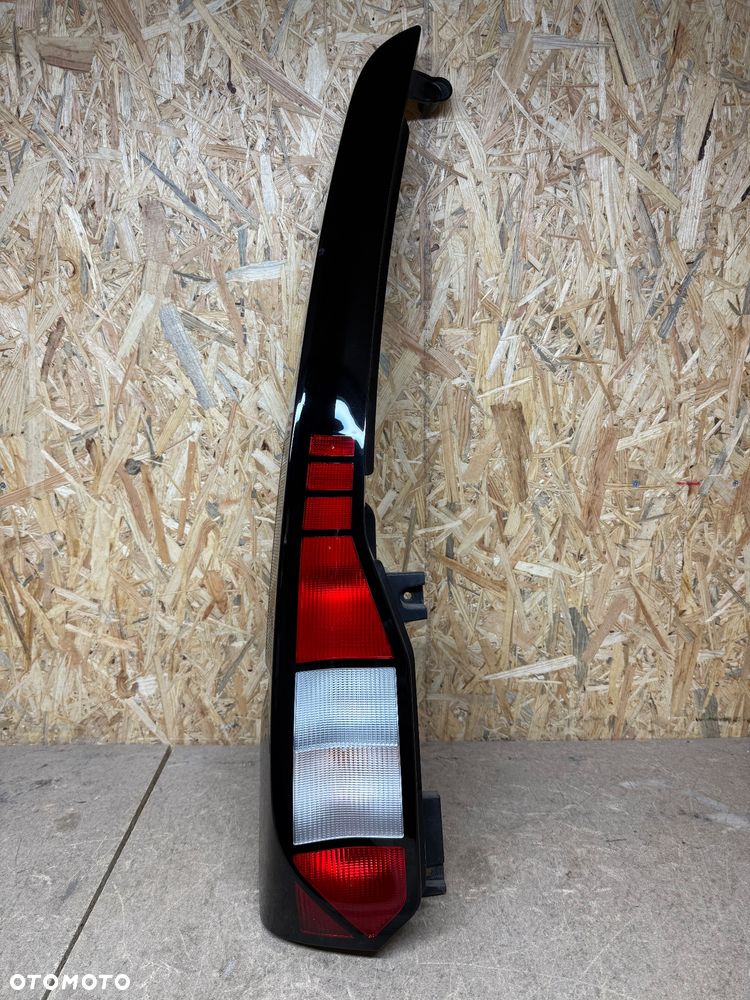 LAMPA TYŁ TYLNA LEWA VOLKSWAGEN CADDY 2K7945095A