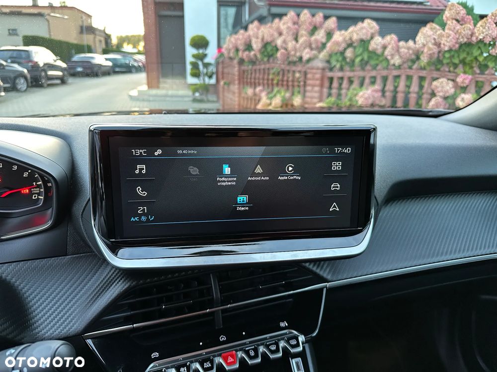 Peugeot 2008 - 12