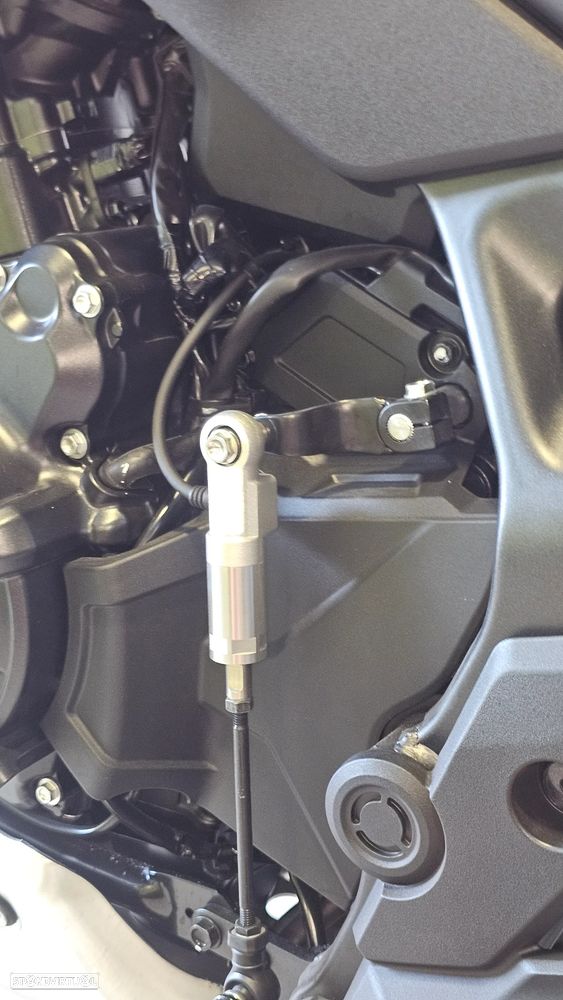 Honda Transalp XL 750 Transalp E-Clutch 2026 - 11