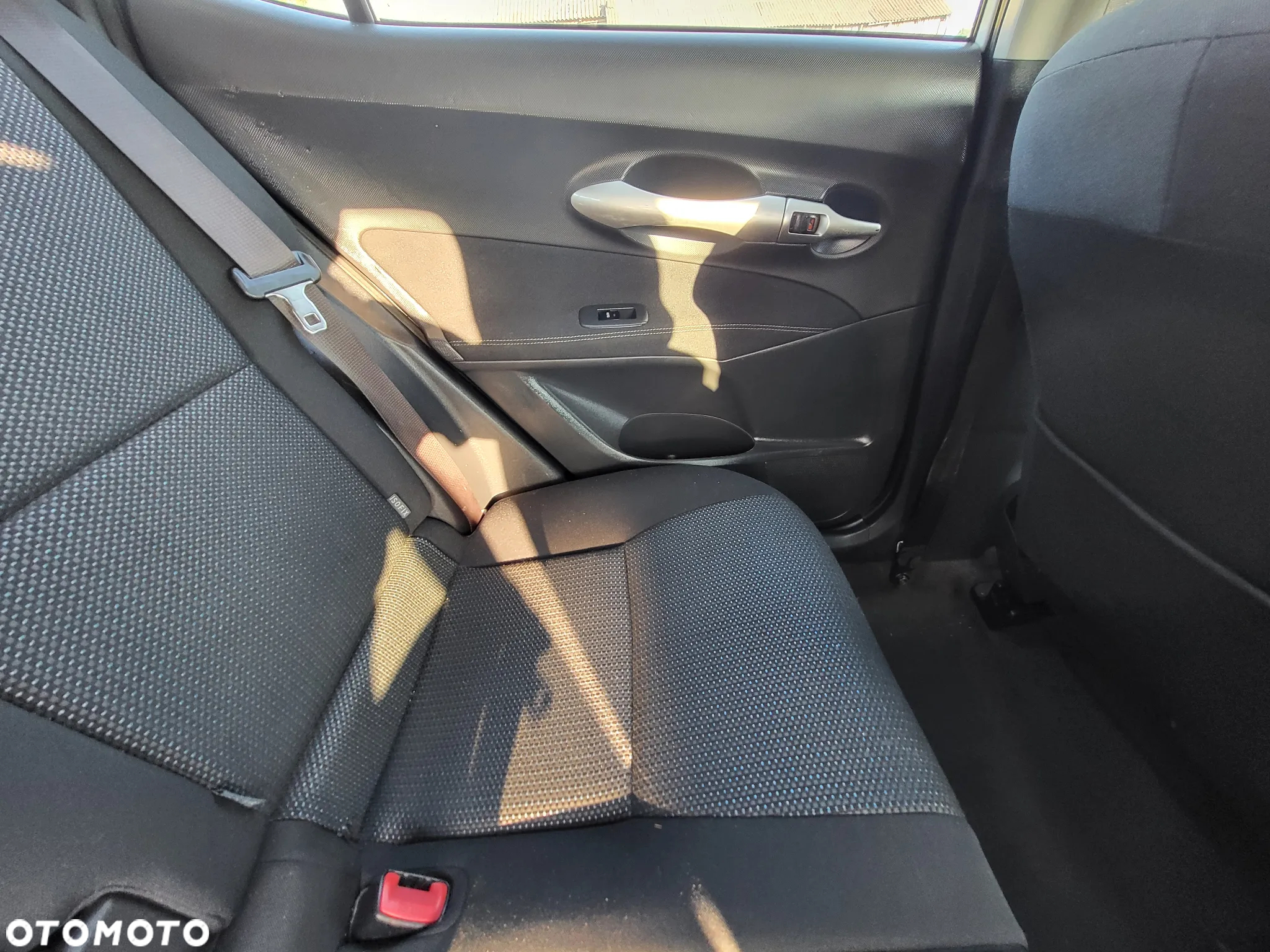 Toyota Auris 1.8 HSD Prestige NAVI - 35