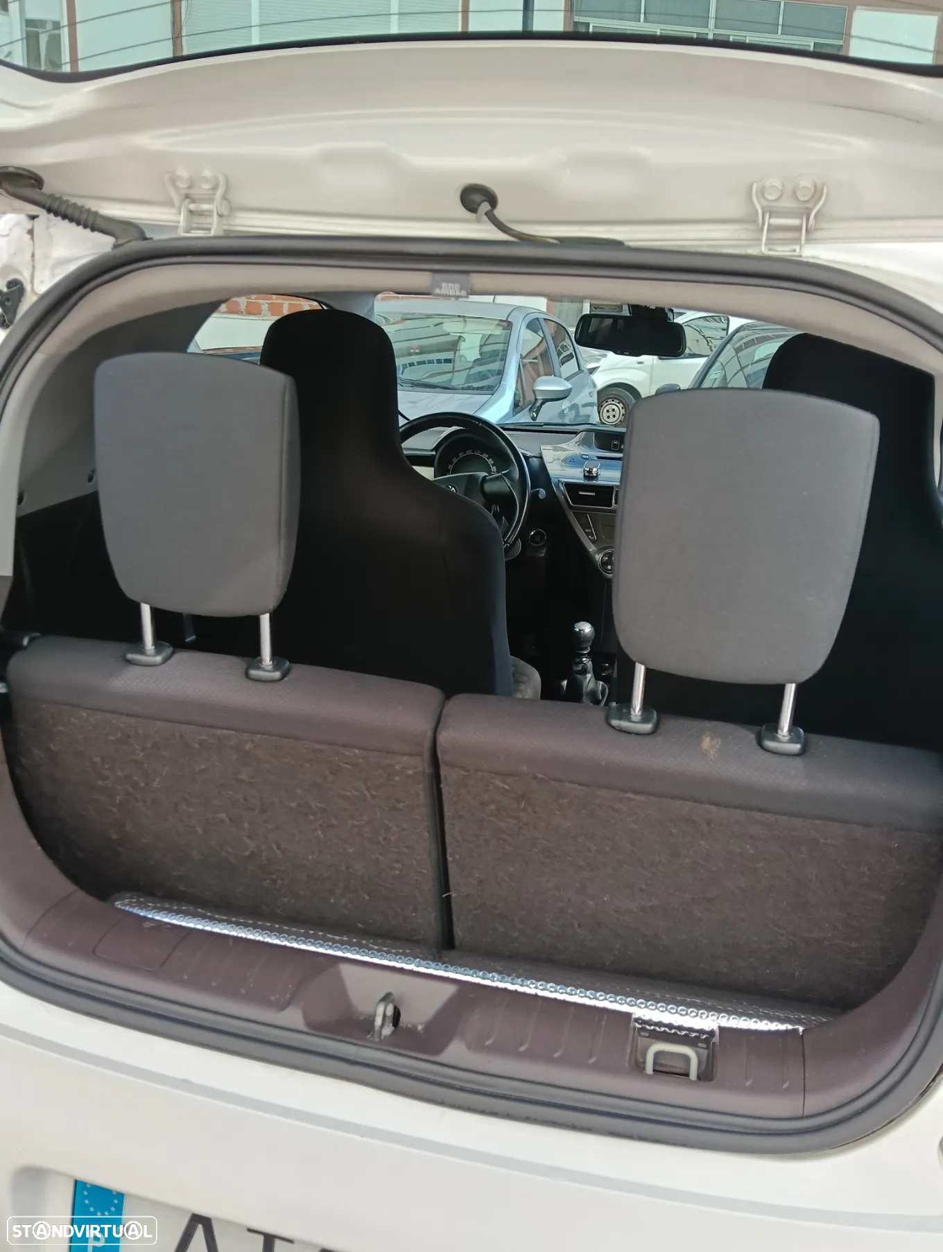 Toyota iQ 1.0 VVT-i - 6