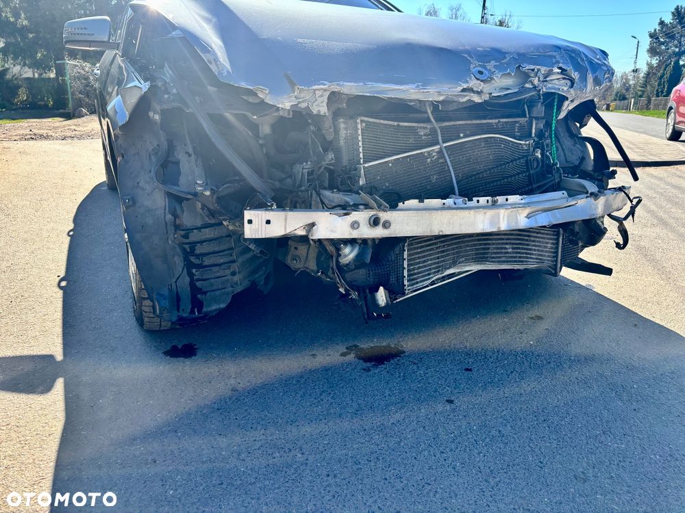 Mercedes-Benz Klasa E 250 CDI DPF BlueEFFICIENCY Automatik Elegance - 10