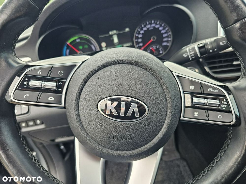 Kia Optima - 32