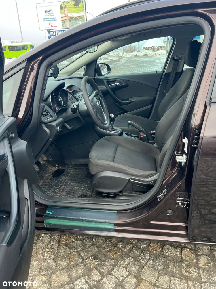 Opel Astra 1.6 Sport - 13