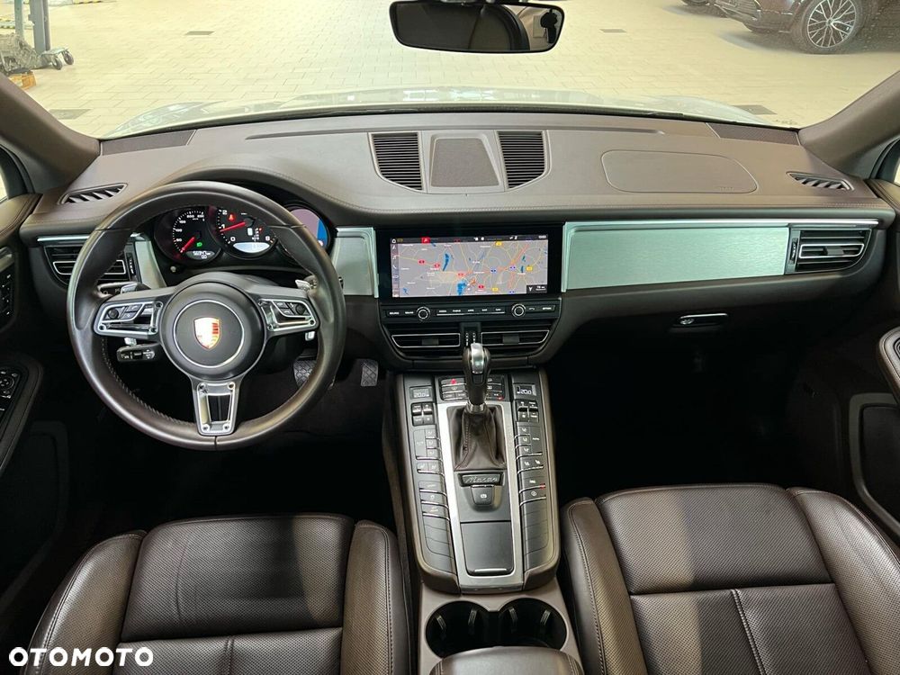 Porsche Macan Standard - 22