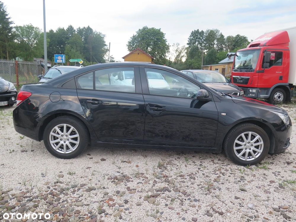 Chevrolet Cruze 1.6 LS - 14