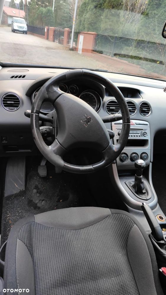 Peugeot 308 - 8
