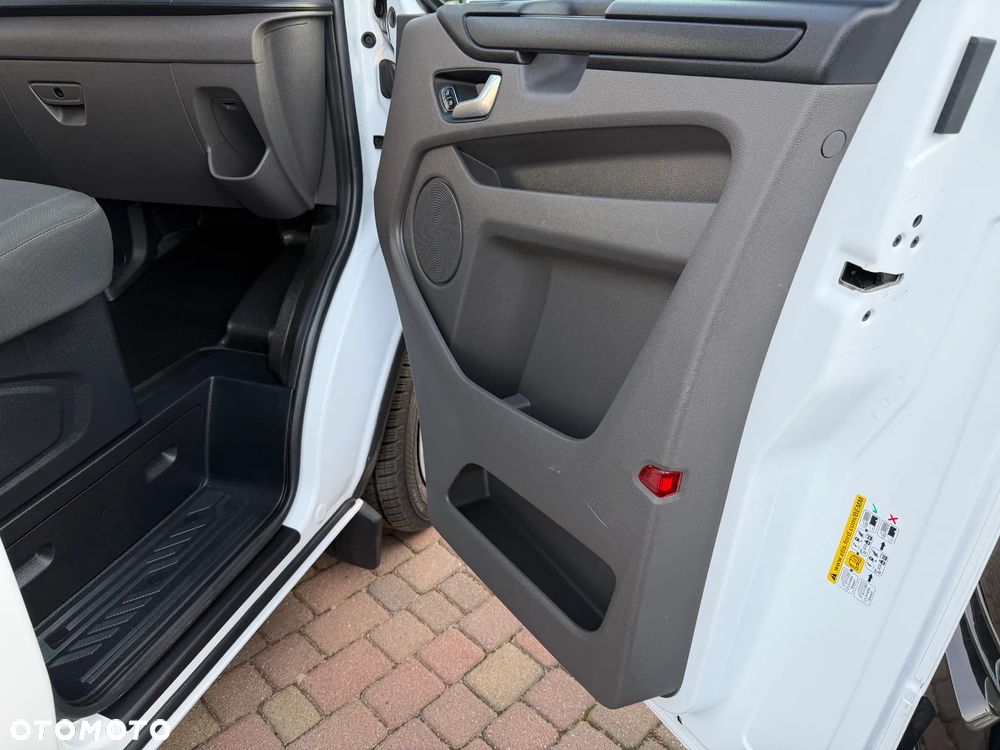 Ford Custom L1H1 - 17