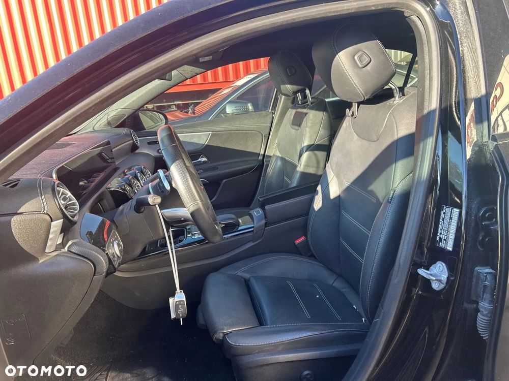 Mercedes-Benz Klasa A 220 AMG Line 7G-DCT - 7