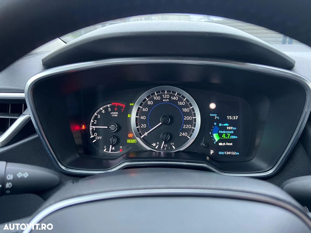 Toyota Corolla Sedan 1.8 HSD Dynamic - 8