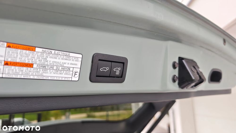 Toyota Corolla Cross 2.0 Hybrid Style - 16