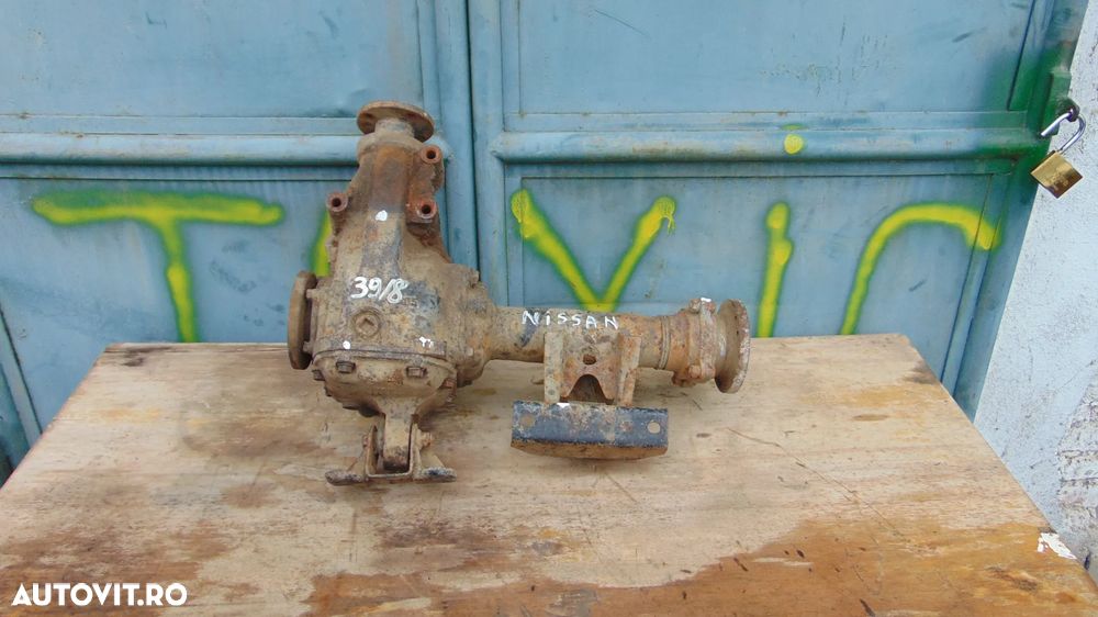 Grup diferential fata Nissan Navara D21/D22 2.5 Diesel raport 39/8 an 1997-2005 - 1