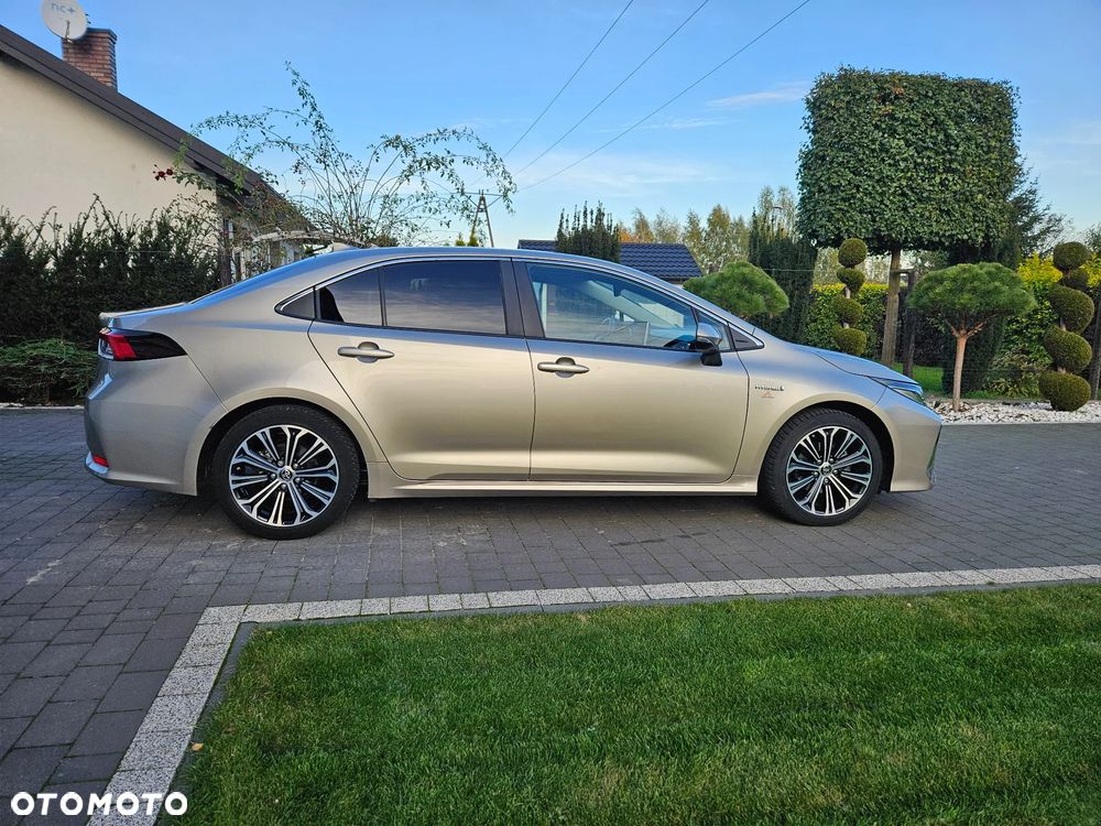 Toyota Corolla 1.8 Hybrid Comfort - 3