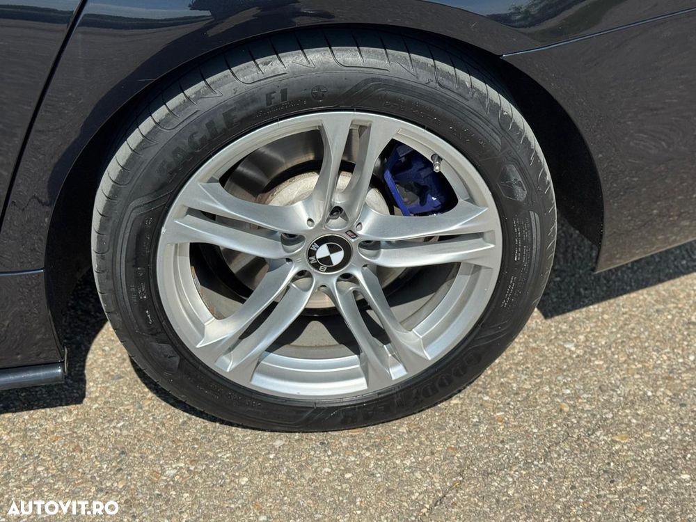 BMW Seria 5 525d xDrive - 5