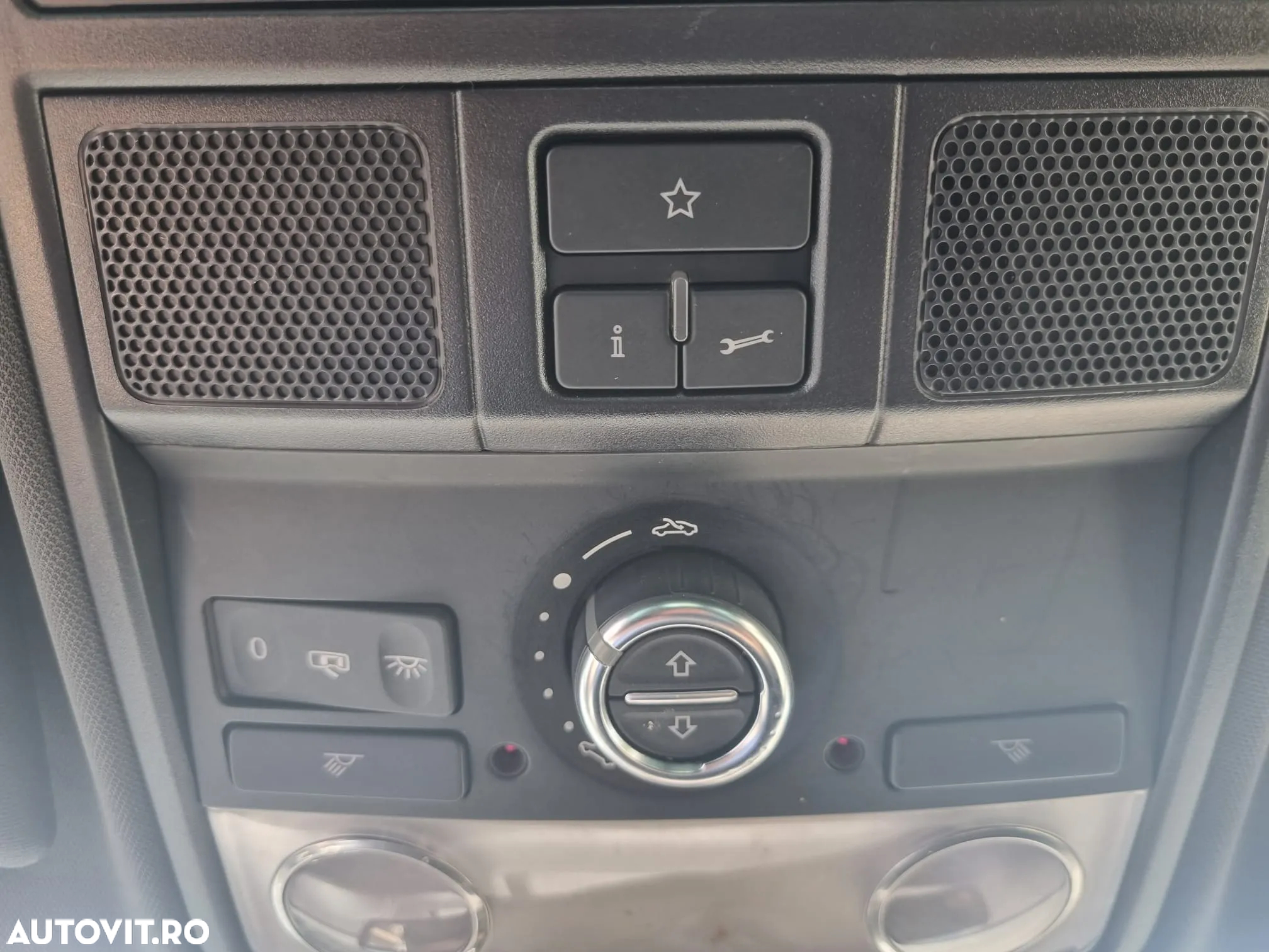 Volkswagen Tiguan 2.0 TDI DPF BlueMotion Technology Exclusive - 10