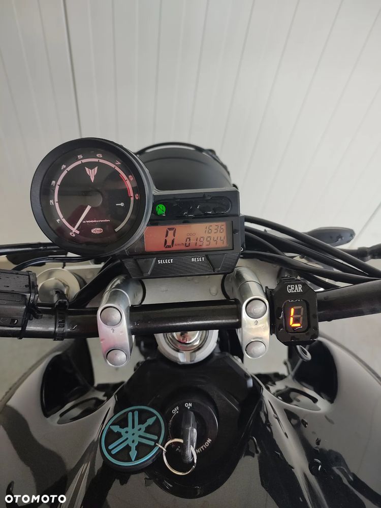 Yamaha MT - 9