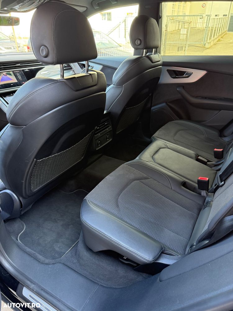 Audi Q8 - 11
