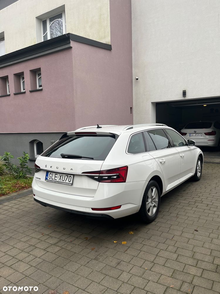 Skoda Superb 2.0 TDI DSG Style - 2
