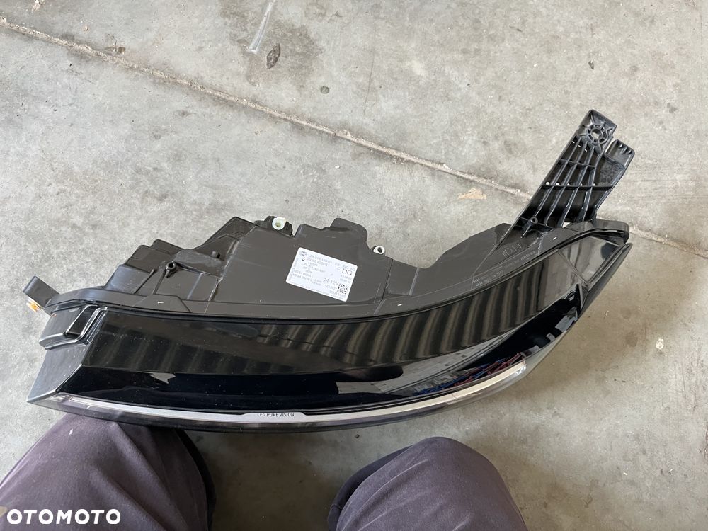 Lampa przednia lewa Renault Megane V E-TECH - 2