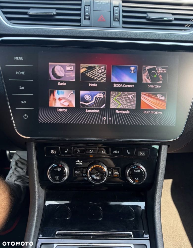Skoda Superb 2.0 TDI Sportline DSG - 13