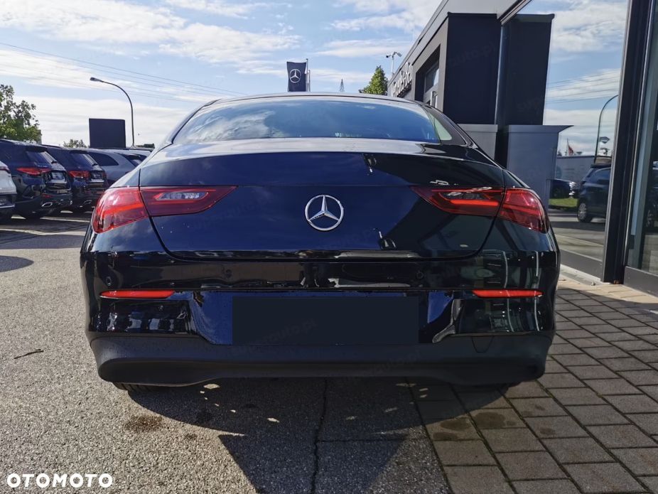 Mercedes-Benz CLA - 4