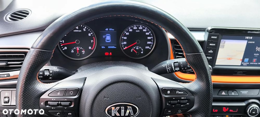 Kia Stonic - 19