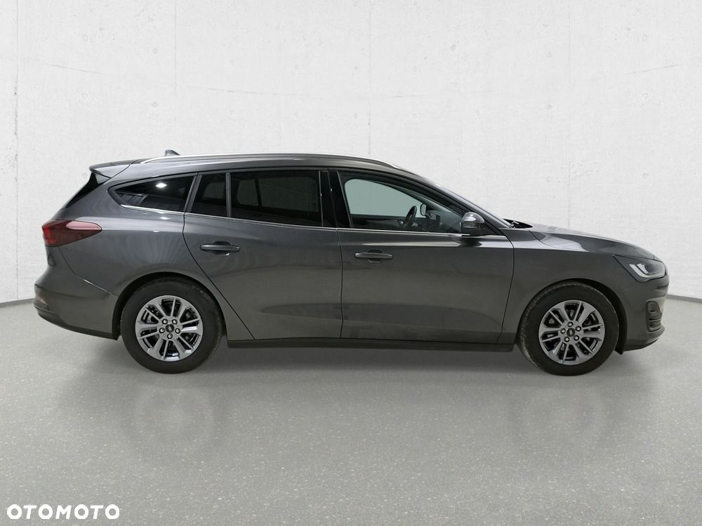 Ford Focus - 8