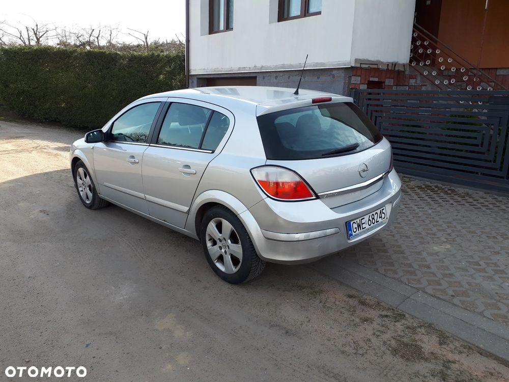 Opel Astra - 8
