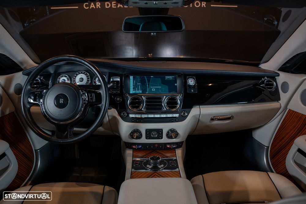 Rolls Royce Wraith Standard - 16