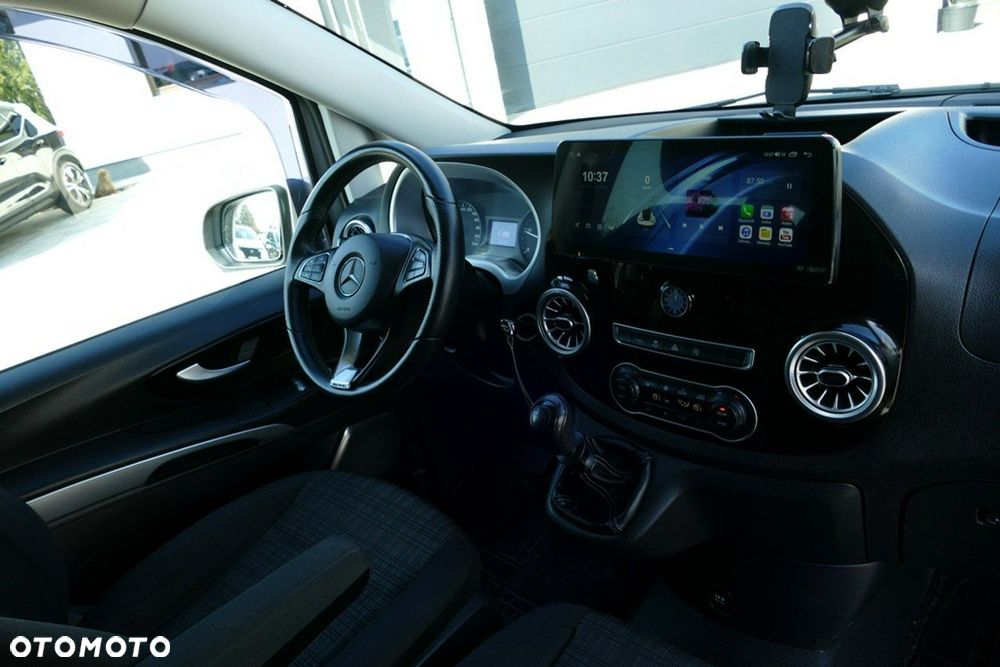 Mercedes-Benz Klasa V - 22