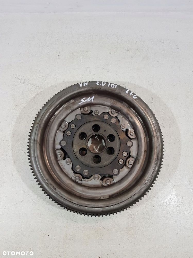 KOŁO DWUMASOWE VW PASSAT B7 CC 2.0 TDI CFG DSG - 1