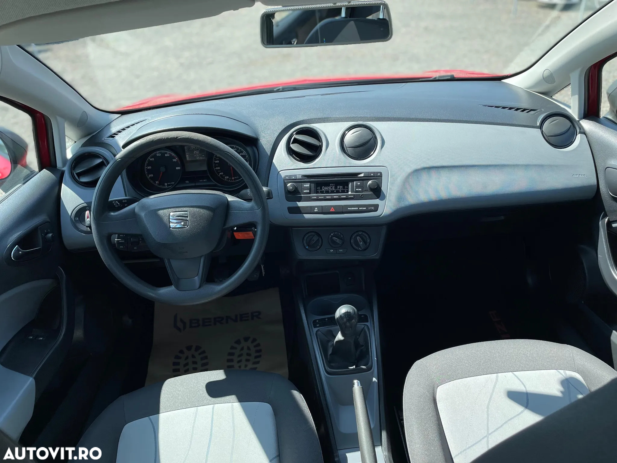 Seat Ibiza 1.2 12V Style - 24