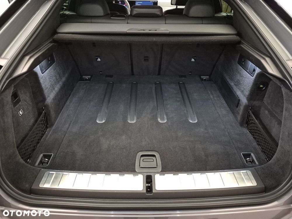 BMW X6 xDrive30d mHEV - 19