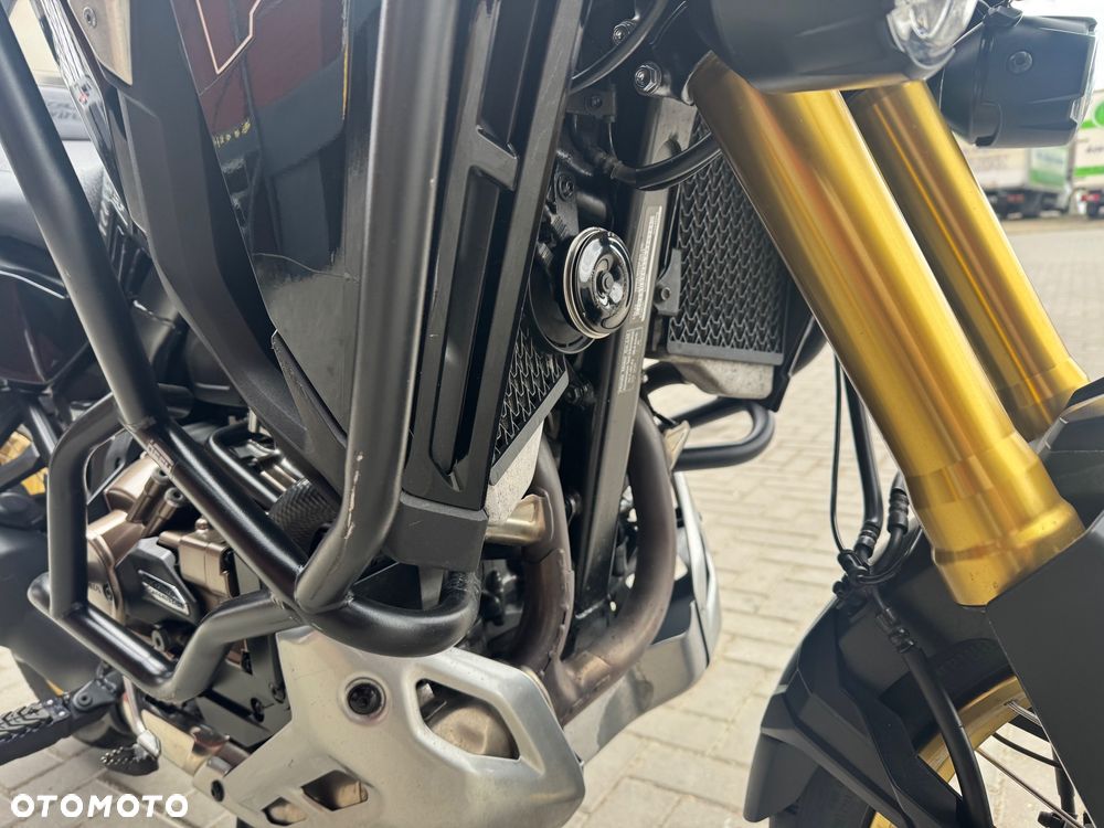 Honda CRF - 9