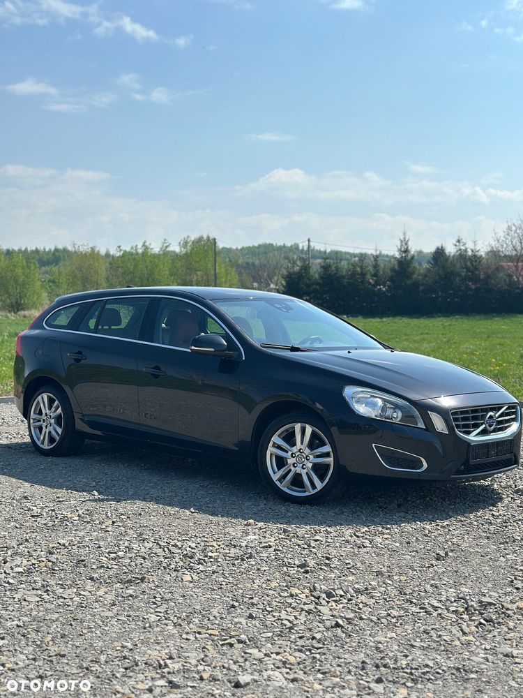 Volvo V60 T3 Summum - 5