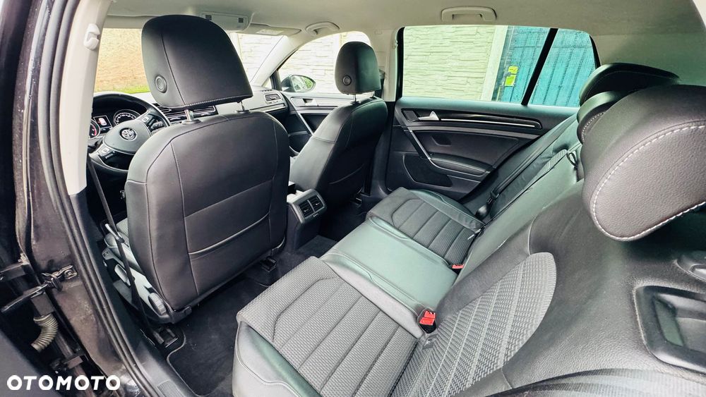 Volkswagen Golf - 19