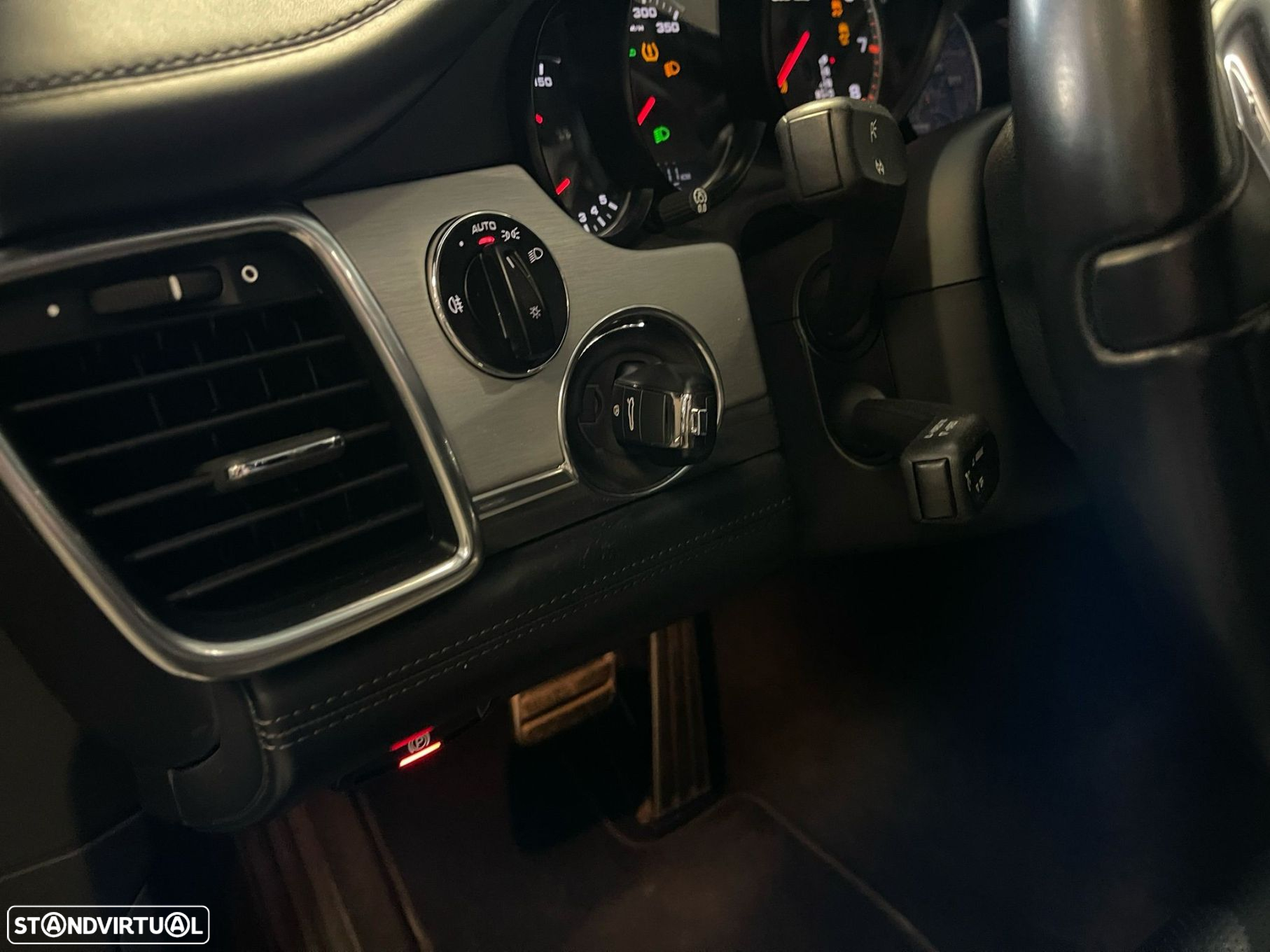 Porsche Panamera Turbo PDK - 10