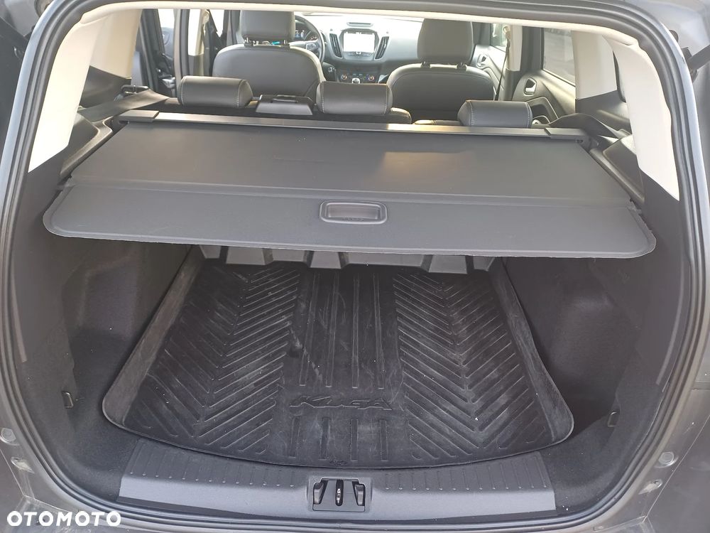 Ford Kuga 1.5 EcoBoost 2x4 Titanium - 26