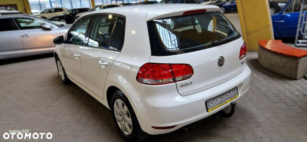 Volkswagen Golf - 6