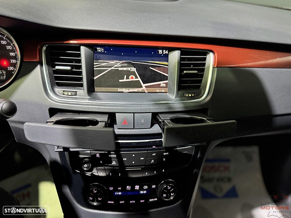 Peugeot 508 RXH 2.0 HDi Hybrid4 2-Tronic - 28