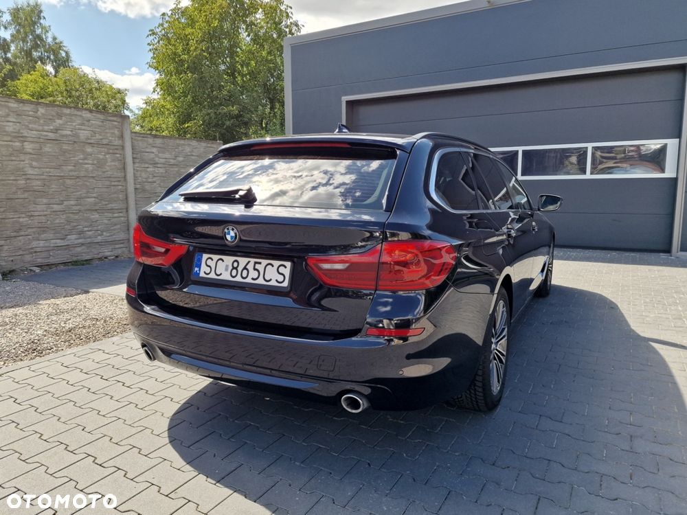 BMW Seria 5 530d Sport Line - 13