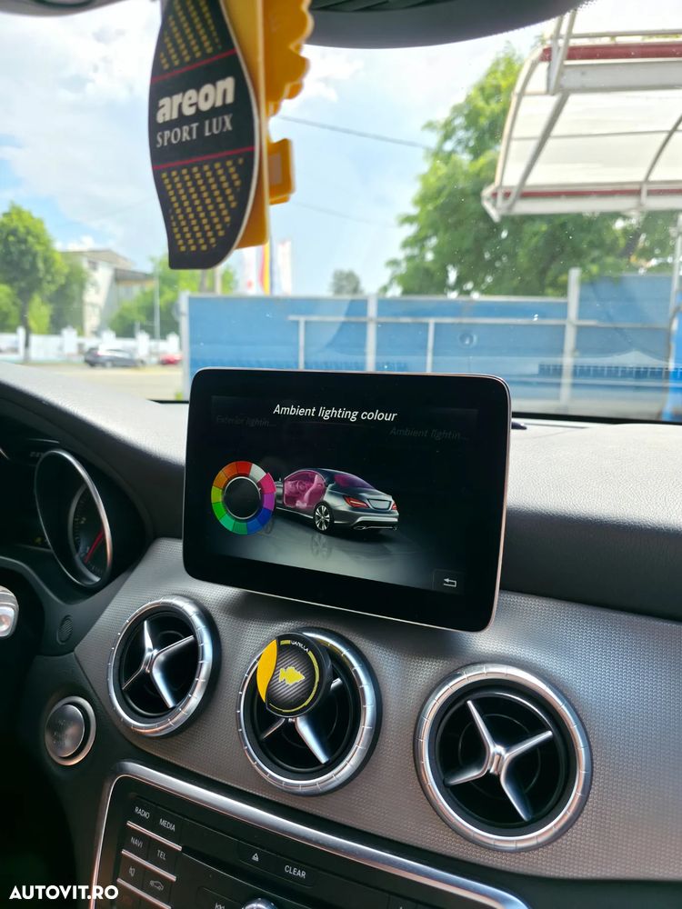 Mercedes-Benz CLA 200 d 4Matic 7G-DCT Urban - 5