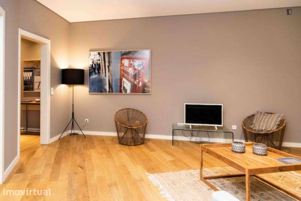 Apartamento com 2 quartos - localizado em Vitória Porto - Grande imagem: 3/22