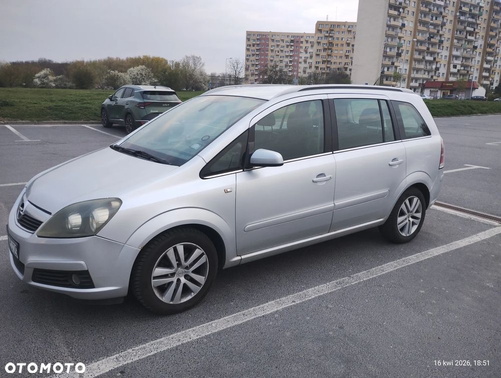 Opel Zafira 1.8 - 15