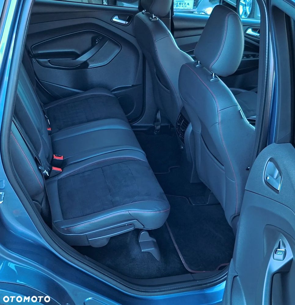 Ford Kuga 2.0 TDCi 4x4 ST-Line - 23