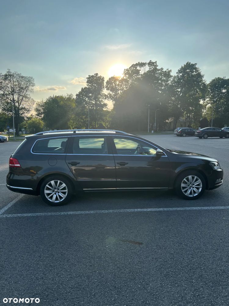 Volkswagen Passat 1.6 TDI Comfortline - 2