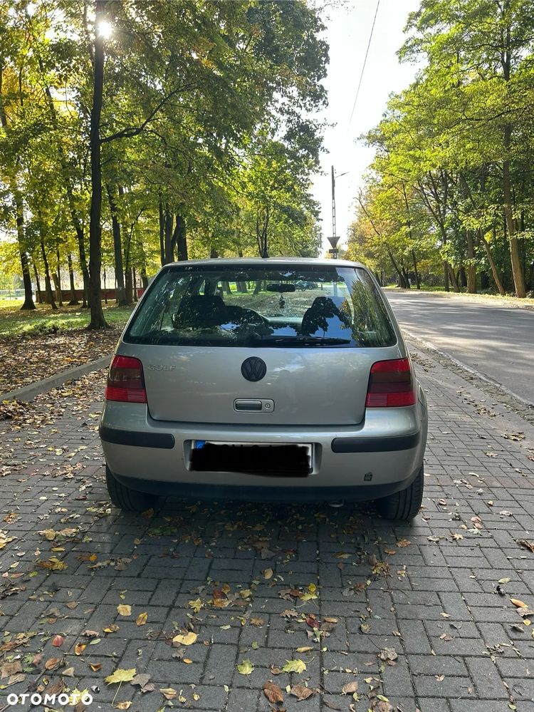 Volkswagen Golf IV 1.4 16V Comfortline - 2