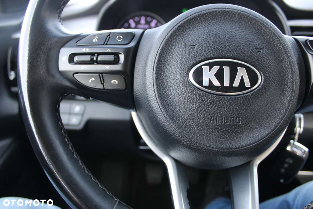 Kia Stonic - 29