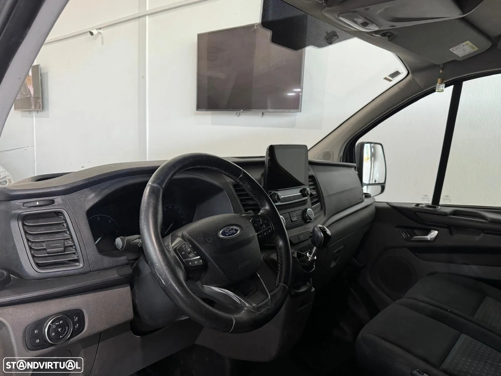 Ford Transit Custom - 19