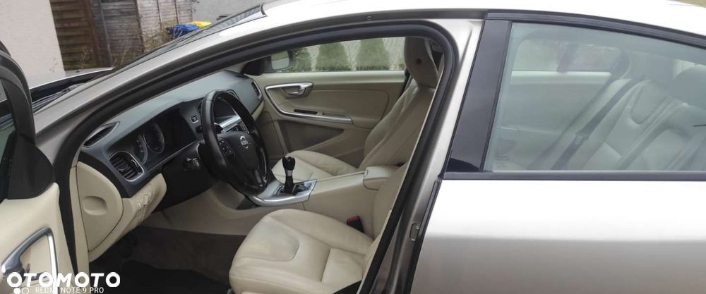 Volvo S60 - 17